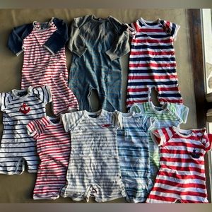 Toobydoo bundle of 9 items, all 6-12m except grey long sleeved which is 12-18m.